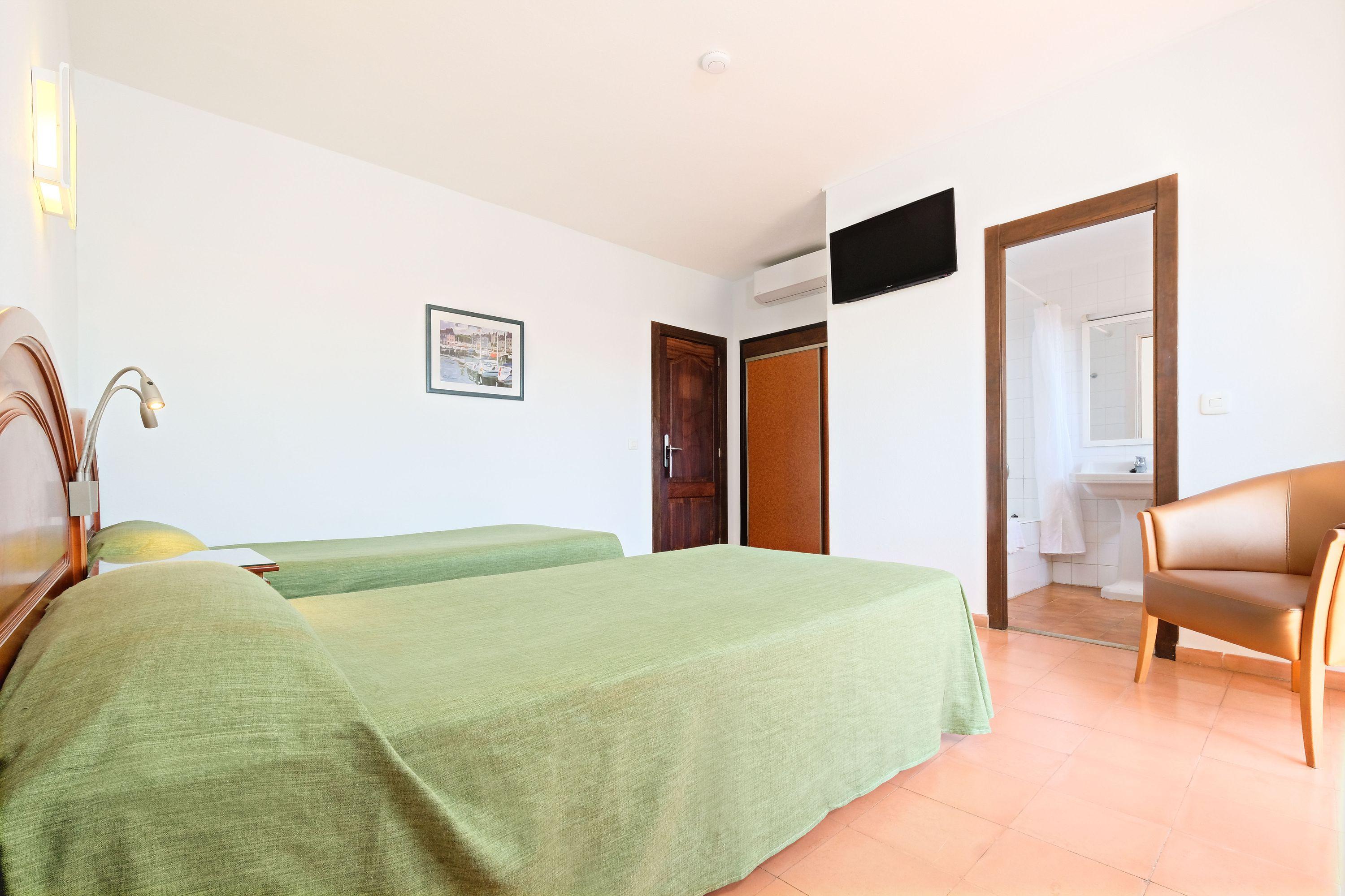 Sant Antoni de Portmany Azuline Hotel Galfi (Adults Only) מראה חיצוני תמונה