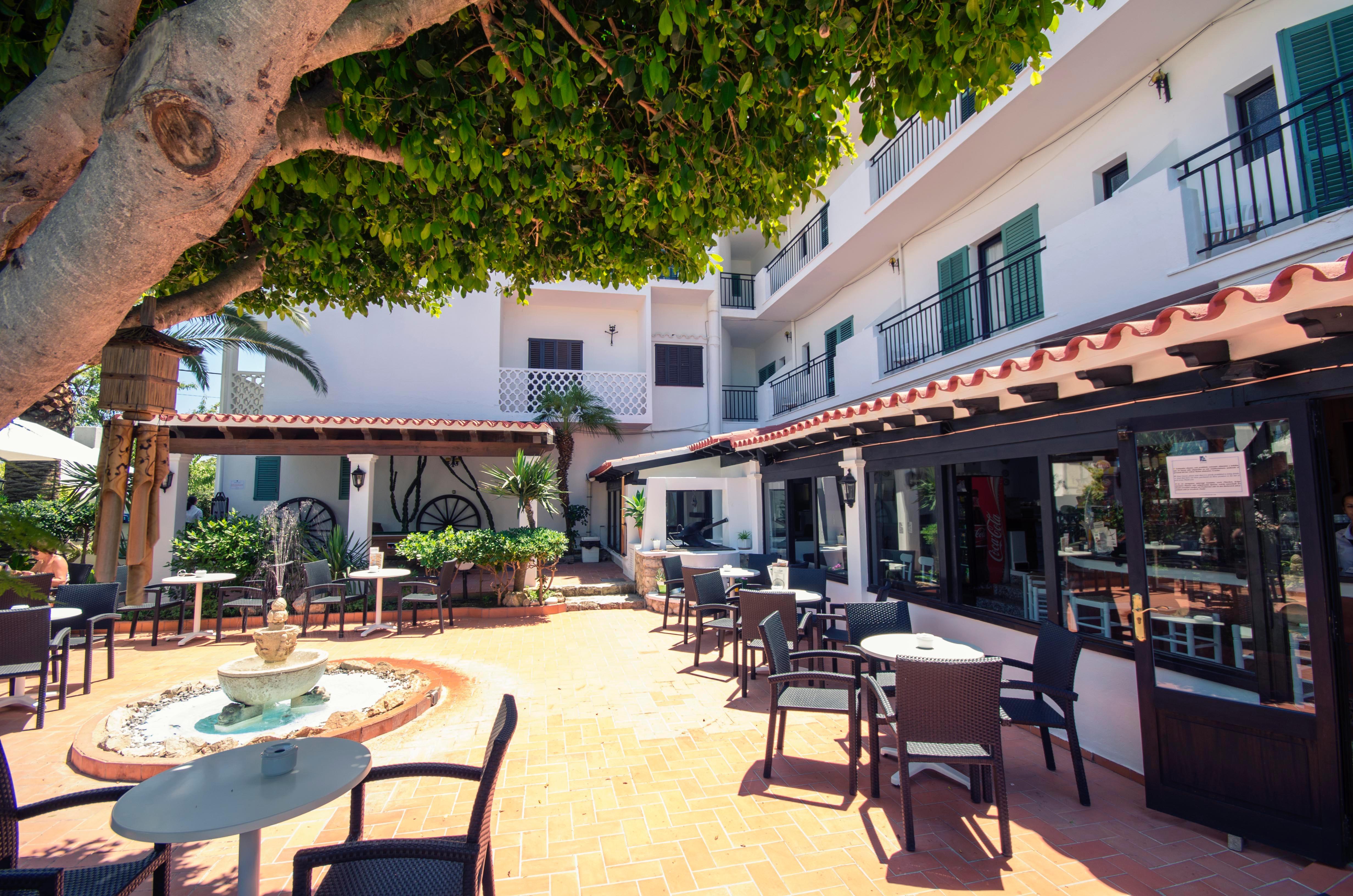 Sant Antoni de Portmany Azuline Hotel Galfi (Adults Only) מראה חיצוני תמונה