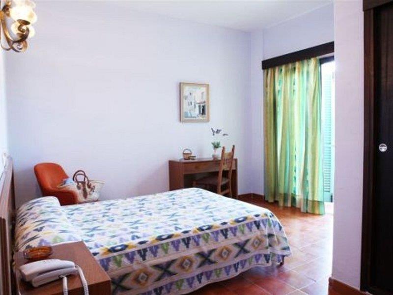 Sant Antoni de Portmany Azuline Hotel Galfi (Adults Only) מראה חיצוני תמונה