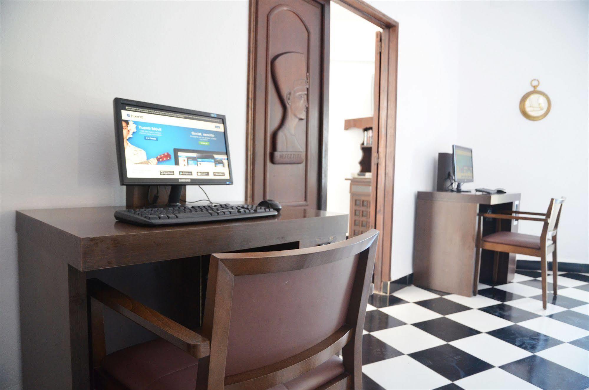 Sant Antoni de Portmany Azuline Hotel Galfi (Adults Only) מראה חיצוני תמונה