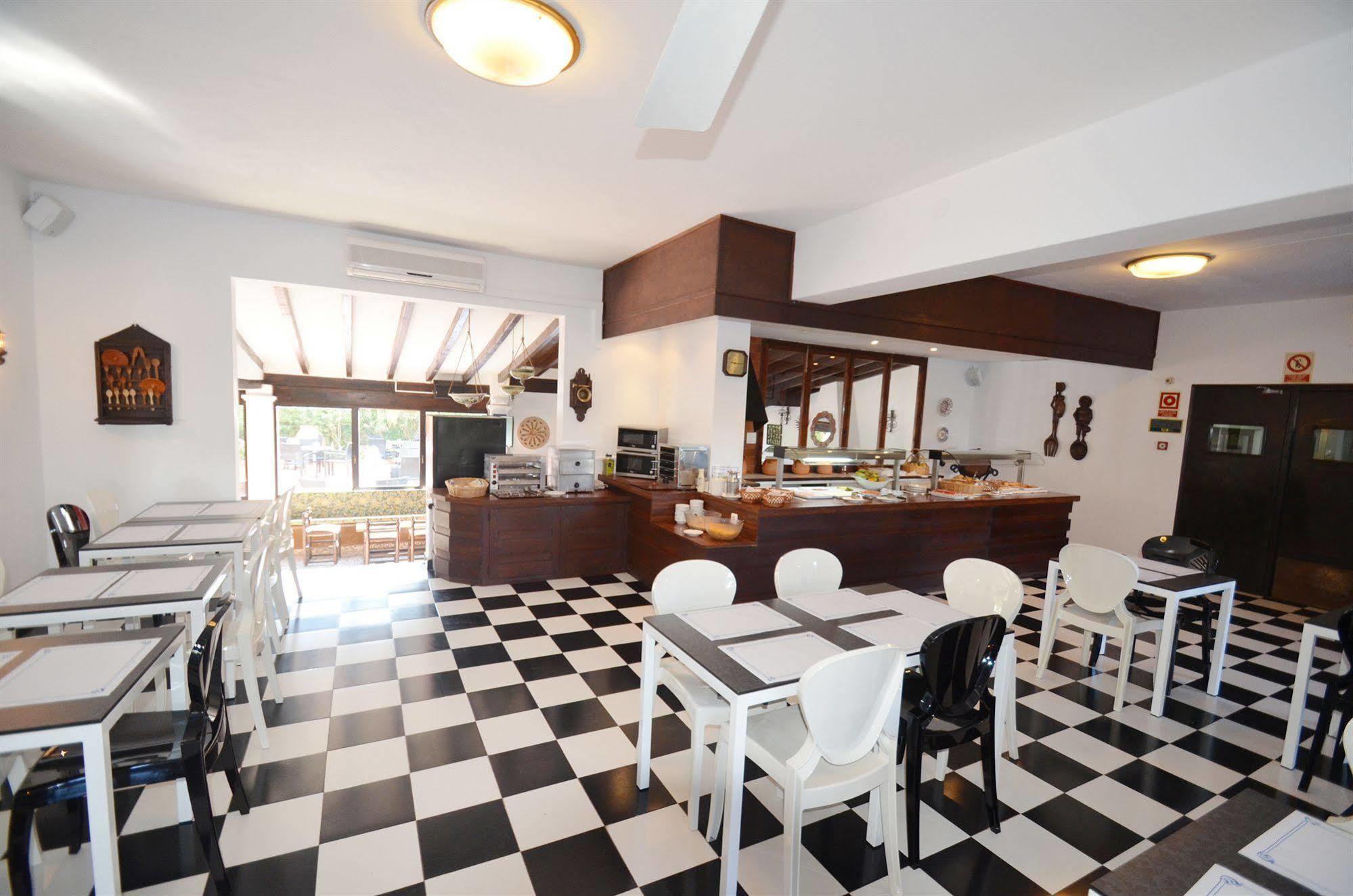 Sant Antoni de Portmany Azuline Hotel Galfi (Adults Only) מראה חיצוני תמונה