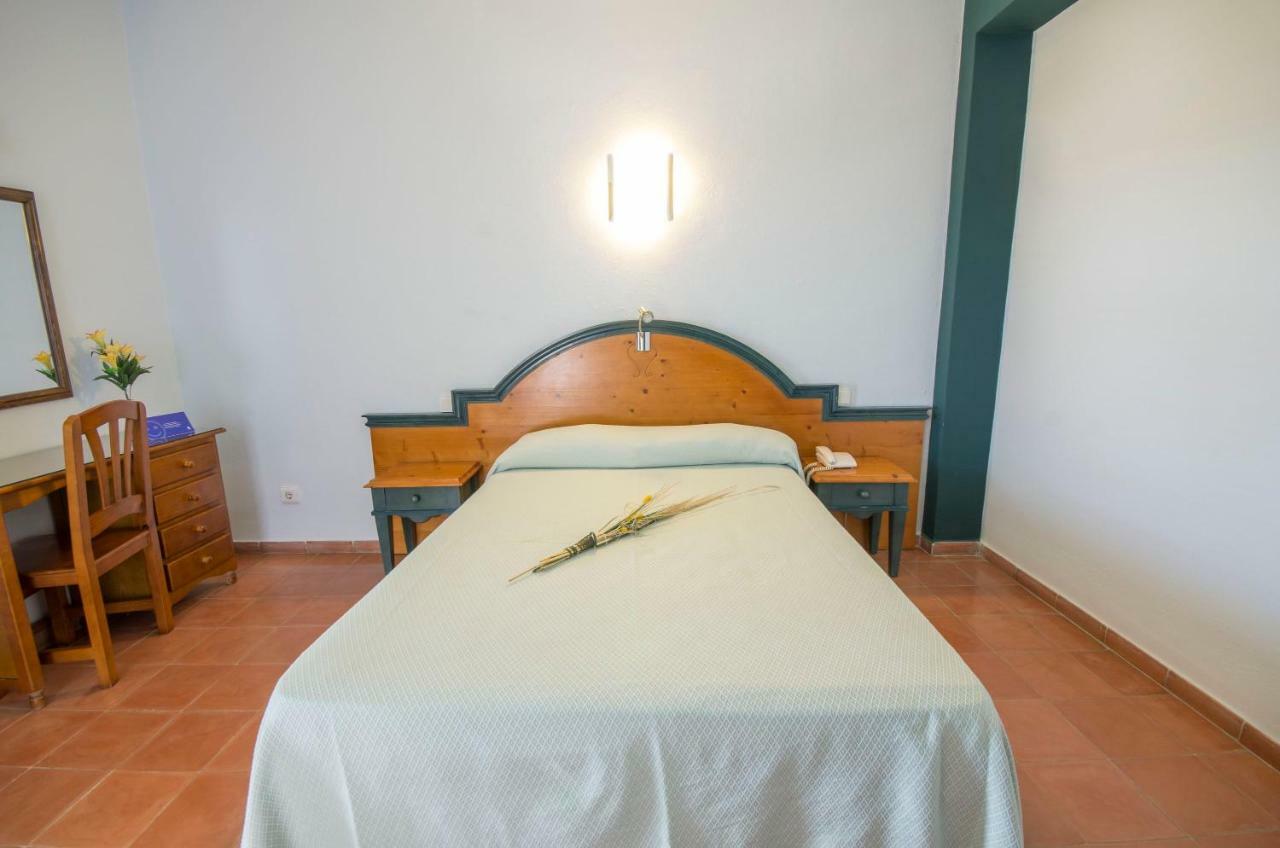 Sant Antoni de Portmany Azuline Hotel Galfi (Adults Only) מראה חיצוני תמונה